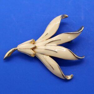 Vintage Monet Ivory Enamel Flower Brooch Signed Floral Pin